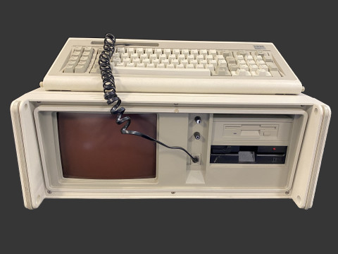 I00306_IBM_Portable_Personal_Computer_Boden_offen_02