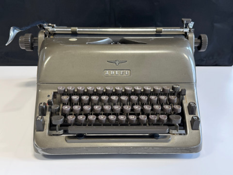 I00315_Adler_Schreibmaschine