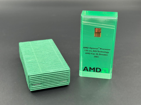 I00316_First_AMD_Opteron