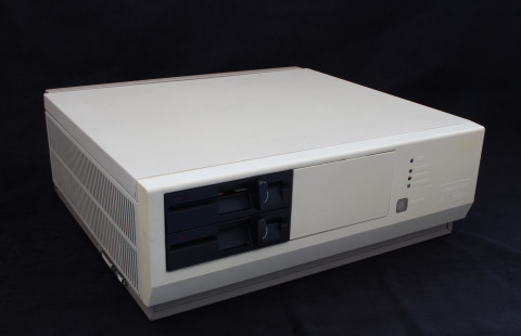 I00033_Robotron_A_7150