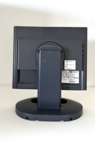 I00376_HP_Monitor_L1520