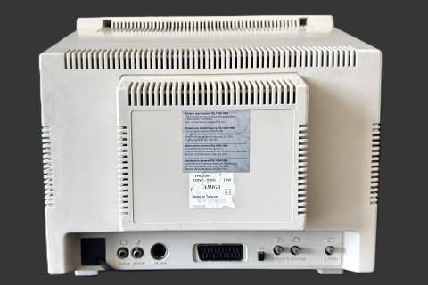 I00403_Monitor_C64_Amiga_Rueckseite