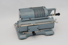 I00080_Feliks_M_Rechenmaschine